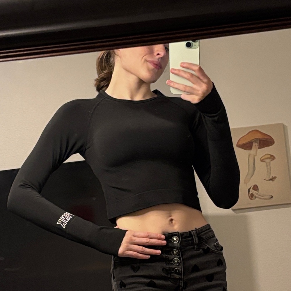 PINK Victoria's Secret Small Black Long Sleeve Crop Top